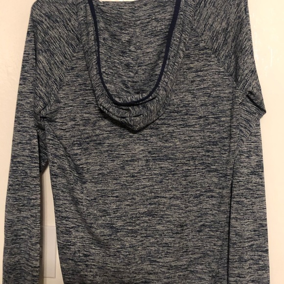 Under Armour Pullover Hoodie - Picture 2 of 2